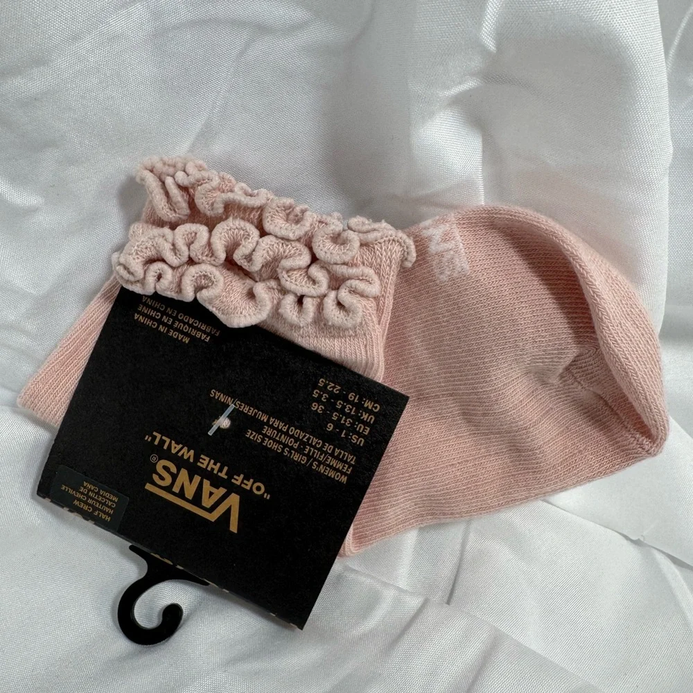 Vans Soft Pink Ruffle half Crew Socks - Picture 3 of 6